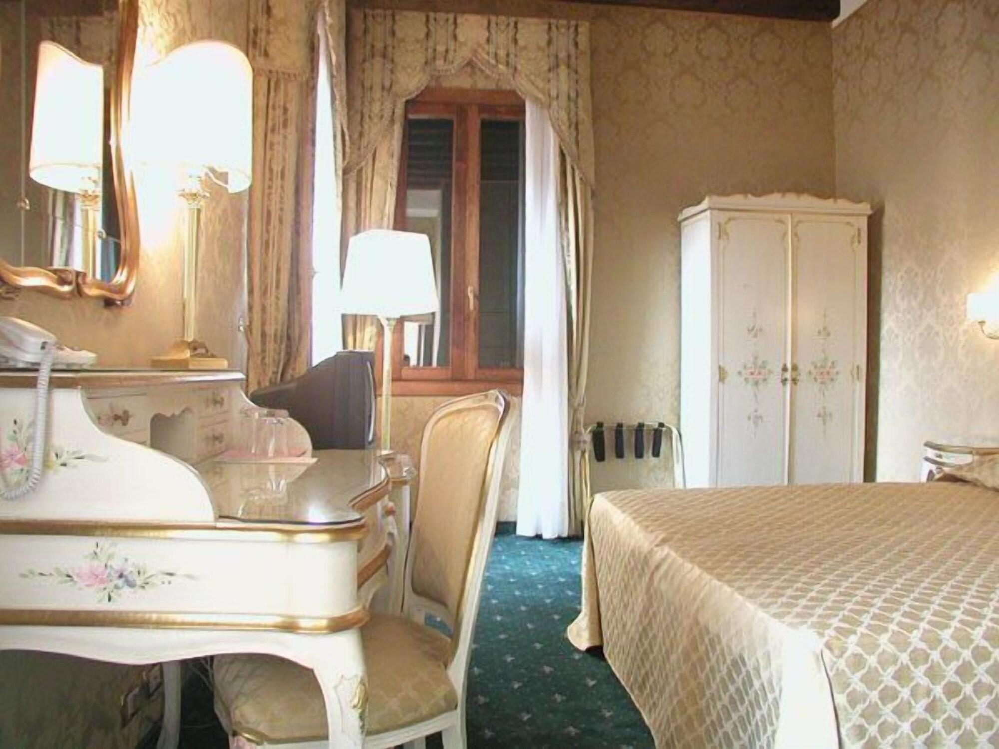 Locanda Correr البندقية المظهر الخارجي الصورة