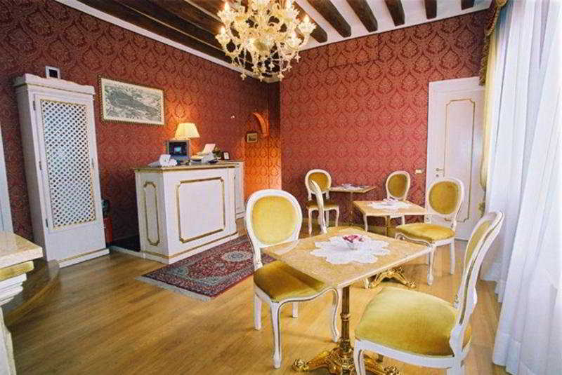 Locanda Correr البندقية المظهر الخارجي الصورة